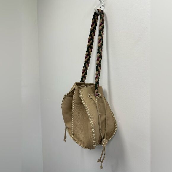 Valerie Steven’s Beige Leather Small Bucket Shoukder Bag Braided Leather Strap - Picture 4 of 16